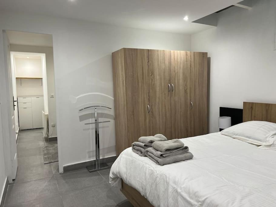 3 Pieces Au Calme Avec 1 Acces Independant Apartment Paris Exterior photo